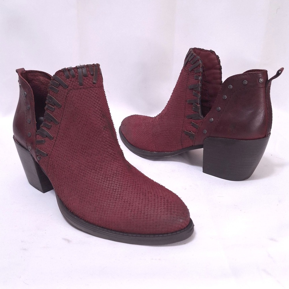 OTBT Santa Fe Suede Ankle Boots Womens 6.5M Cutout Studded Western Moto Burgundy